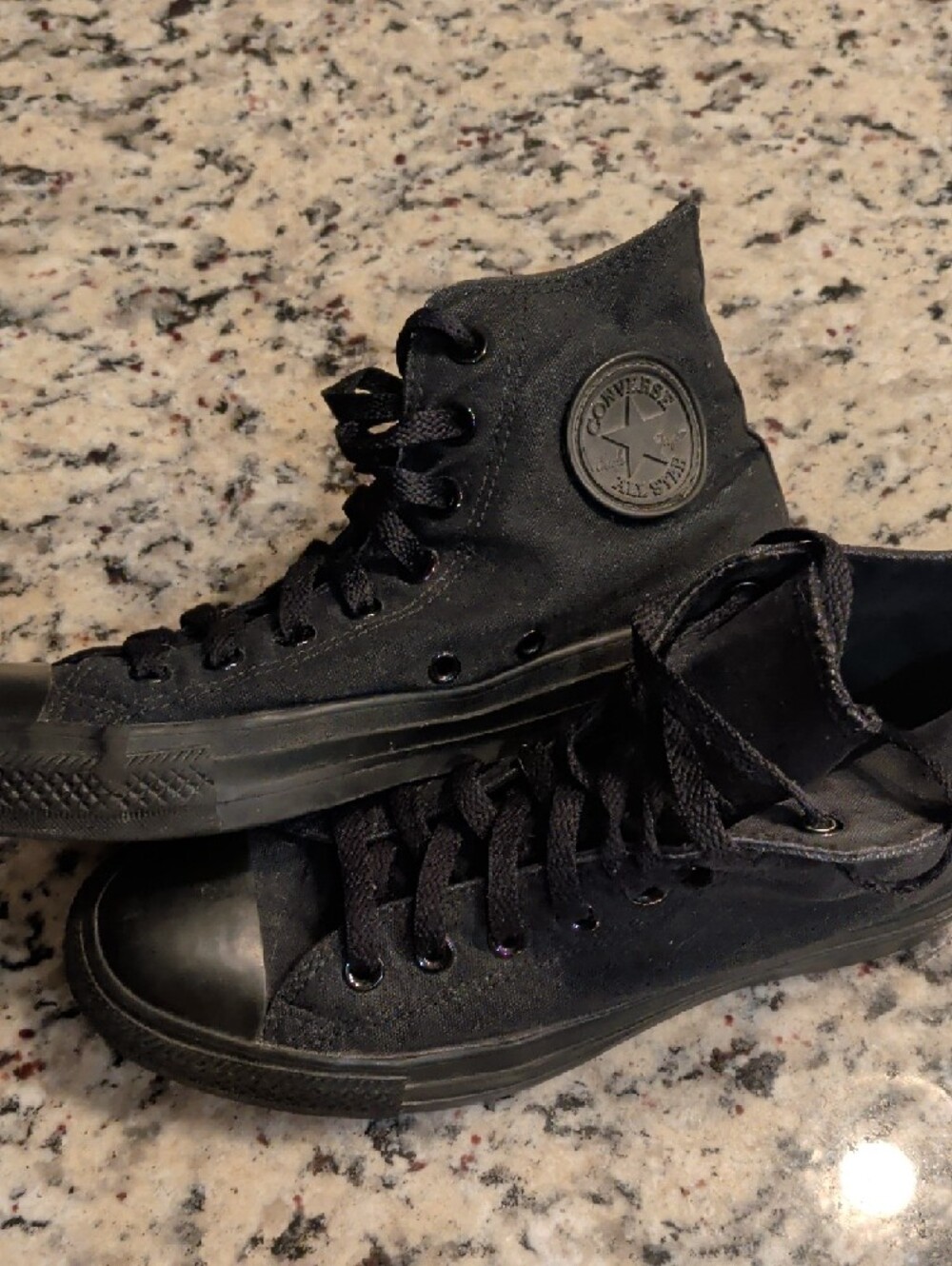 Converse Black High Top Sneakers — All Black Mens 7 Women's 9 - Picture 2 of 9